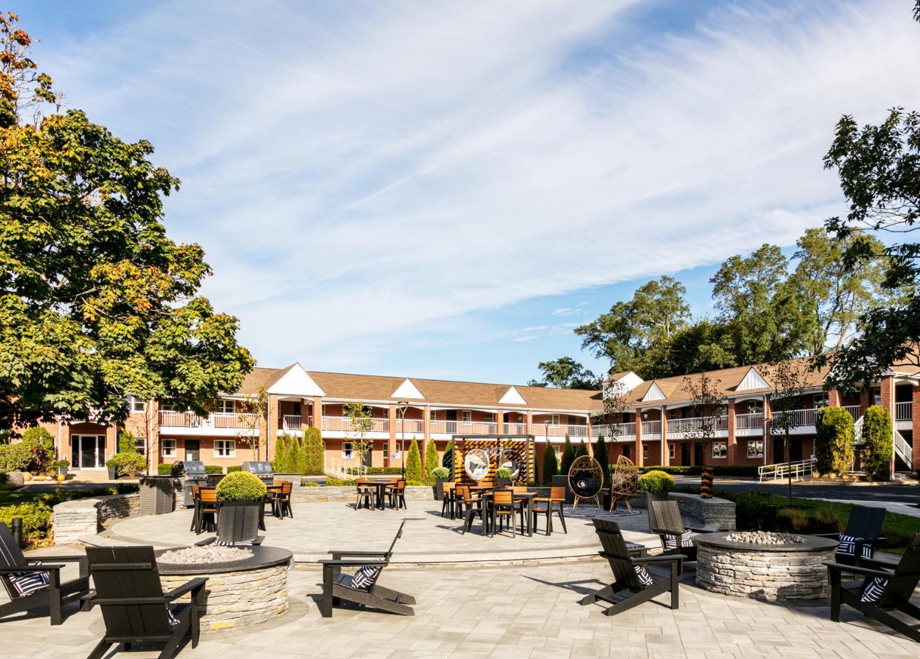 The Cove At Salem Hotel Exterior photo